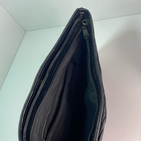 Retro 80’s Bag Bazaar Black Patent Leather Compartment Large Clutch Bag - Picture 12 of 14